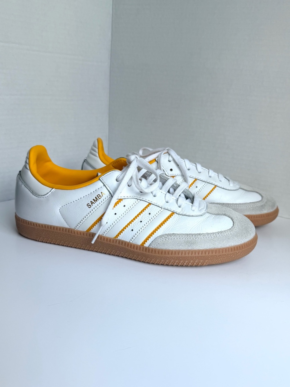 Adidas Samba OG Junior Size 7Y (8.5 Womens) White / Crystal / Crew Yellow IH5582